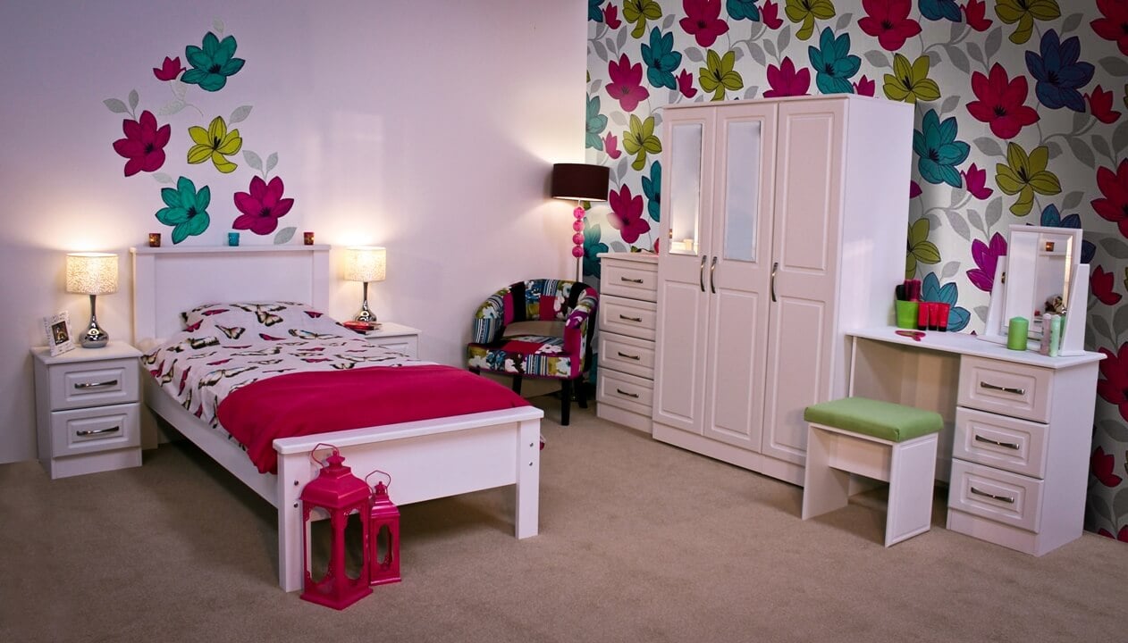 Ogel Bedside Tables & Lockers