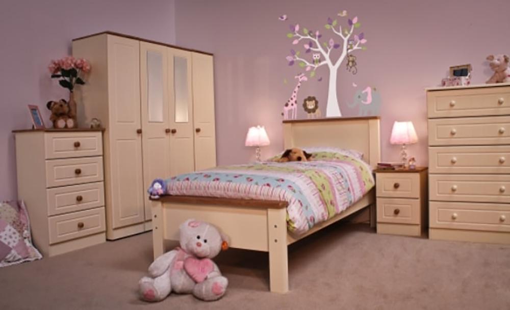 Ogel Chest of Drawers