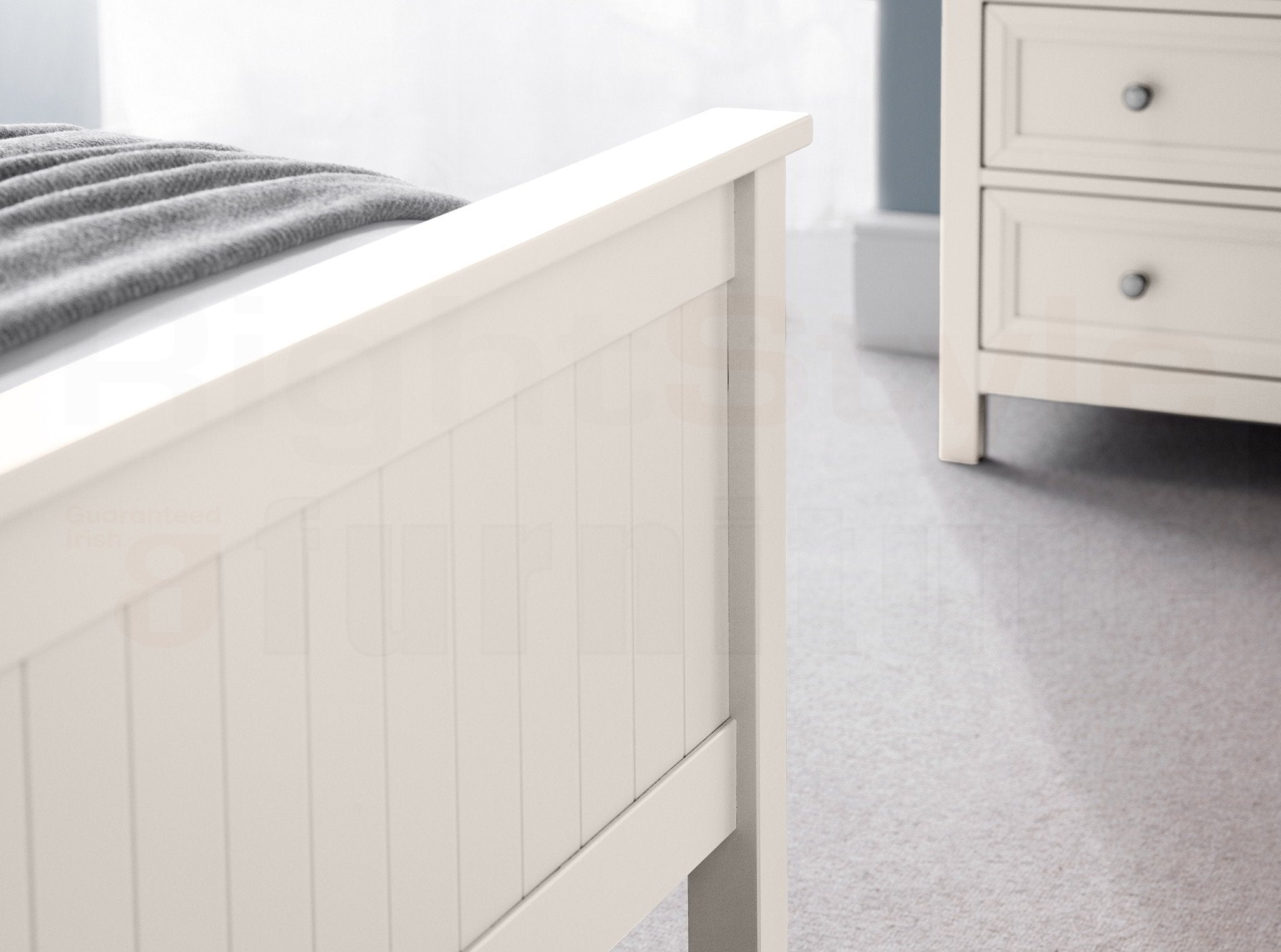 Maine 4ft 6 Double Bed Frame