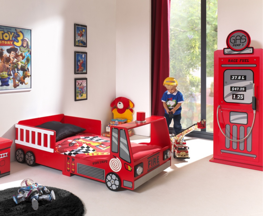 Toddler Fire Truck 70x140cm - Red