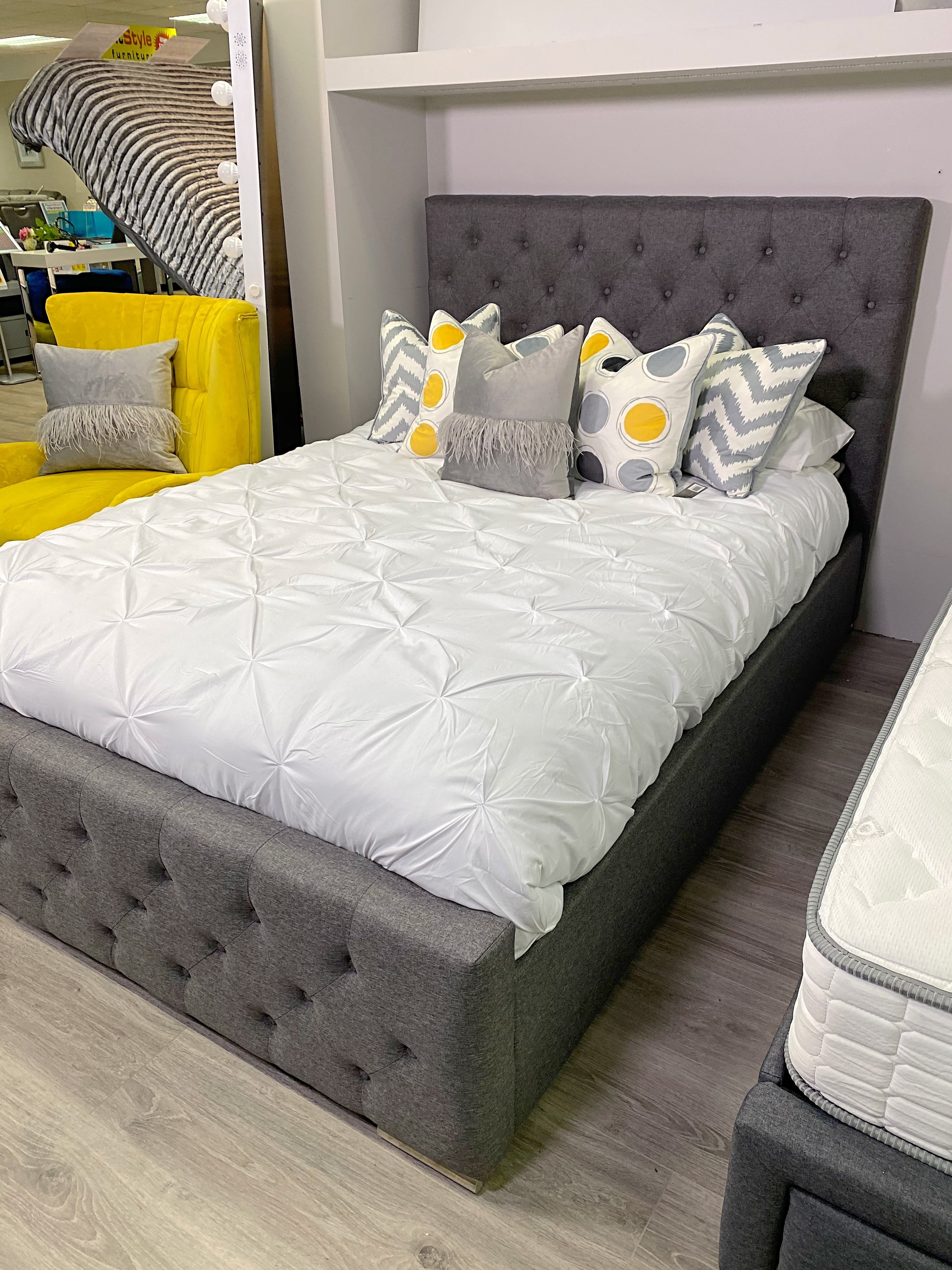 Canberra 4ft6 Ottoman Bed Frame