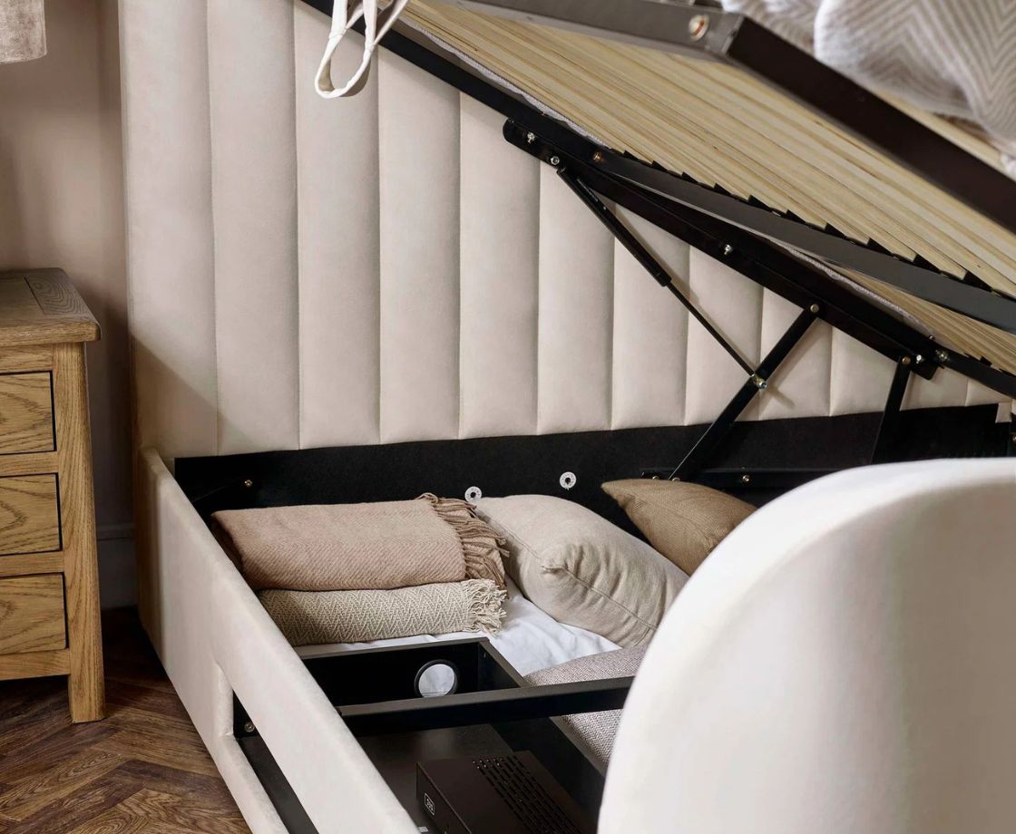 Alaina 5ft Kingsize Side Lift Ottoman TV Bed - Cream