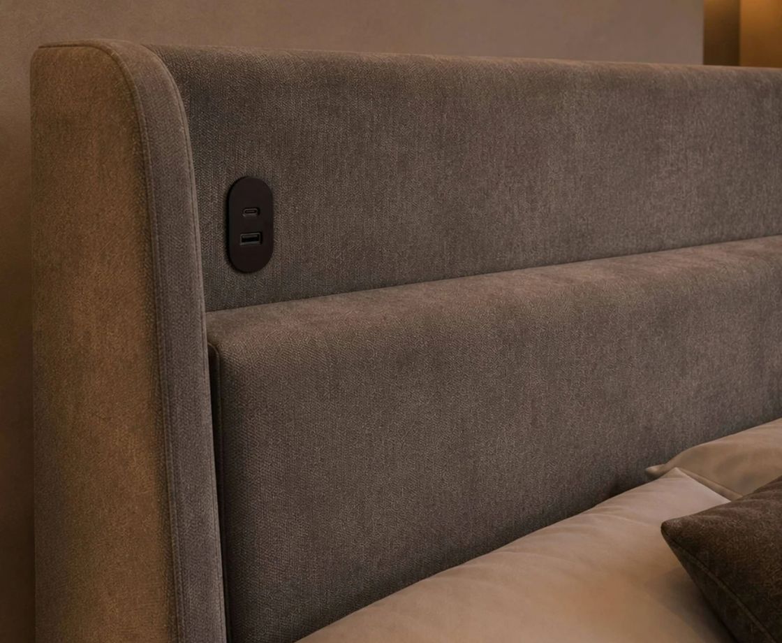 Blakely 4ft6 Double USB Ottoman Bed - Grey