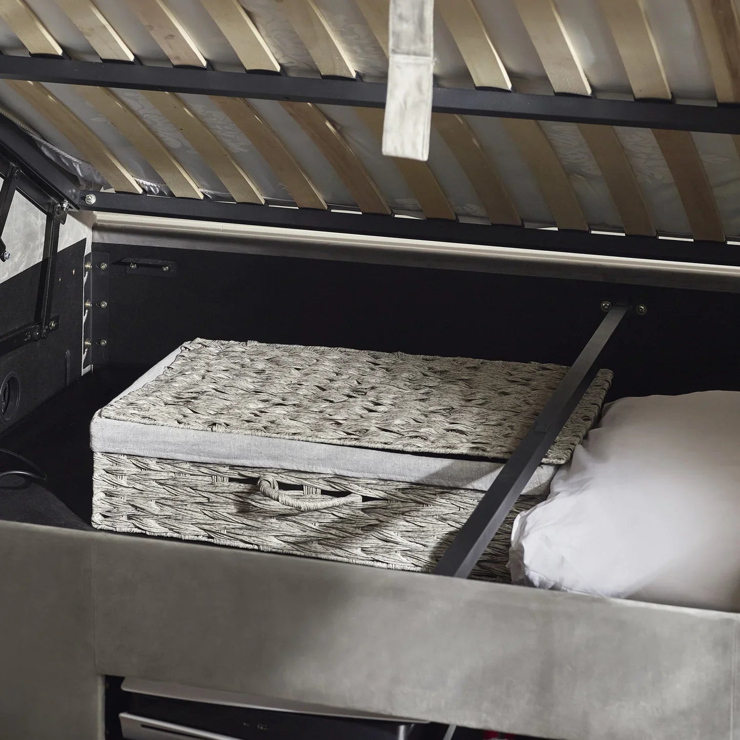 Klay 4ft6 Side Lift Ottoman TV Bed - Light Grey